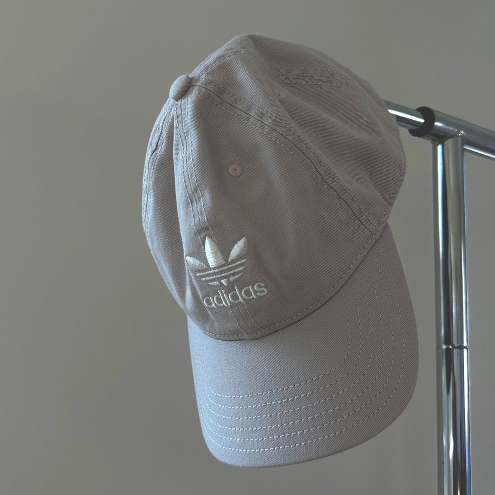 Pale Pink Adidas Cap🌸